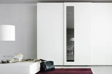 Armadi a specchio Armadi a specchio